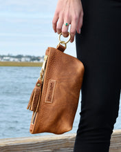 Lil' Vacation (Wristlet/Torso) Amaretto/Worn Saddle Mix