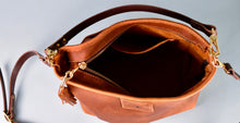 Mid-Size Bucket (Zippered Top)